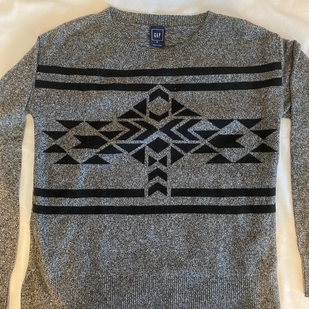 Grey Aztec print GAP sweater *merino wool*